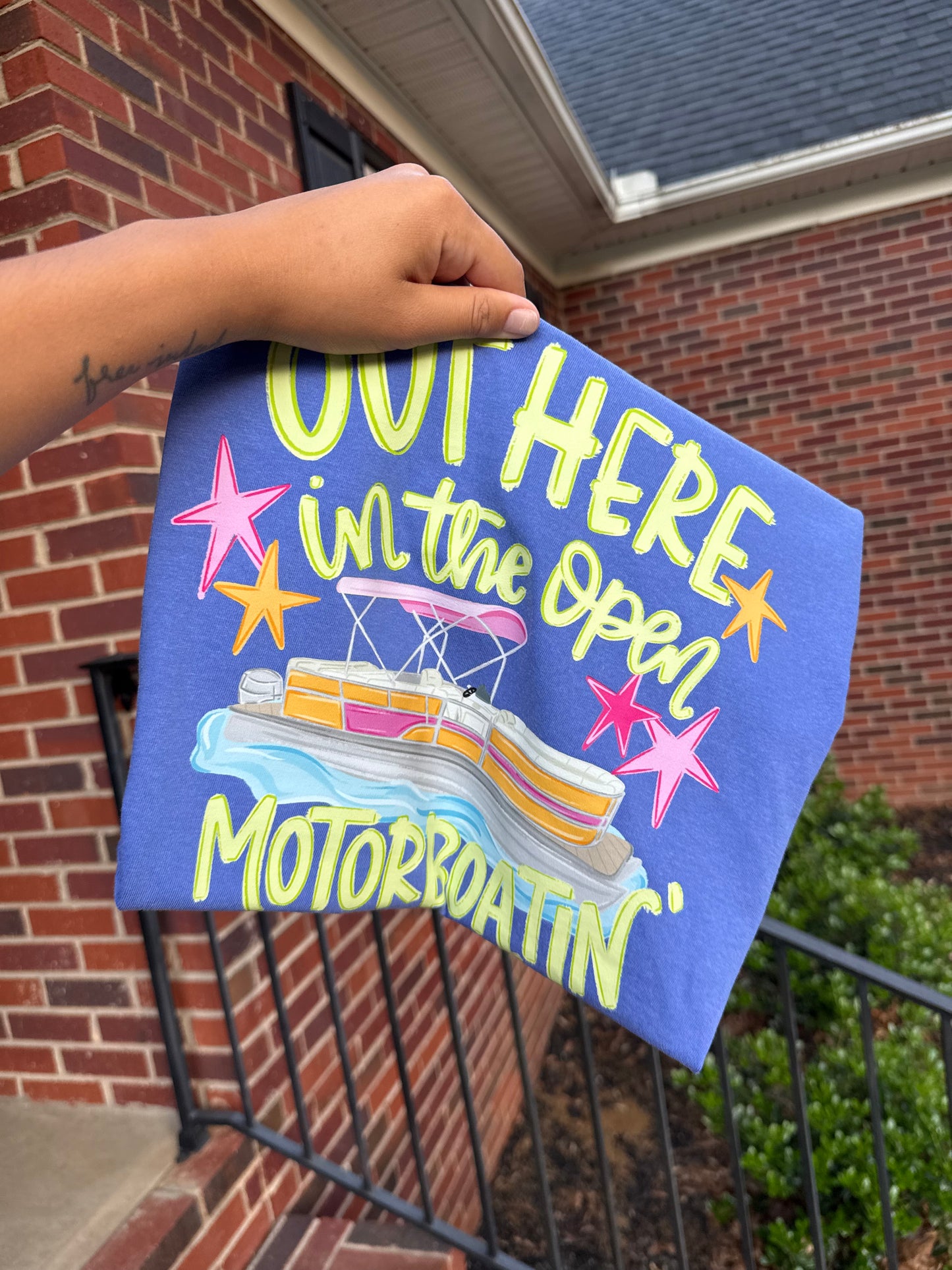 Motorboatin Tee